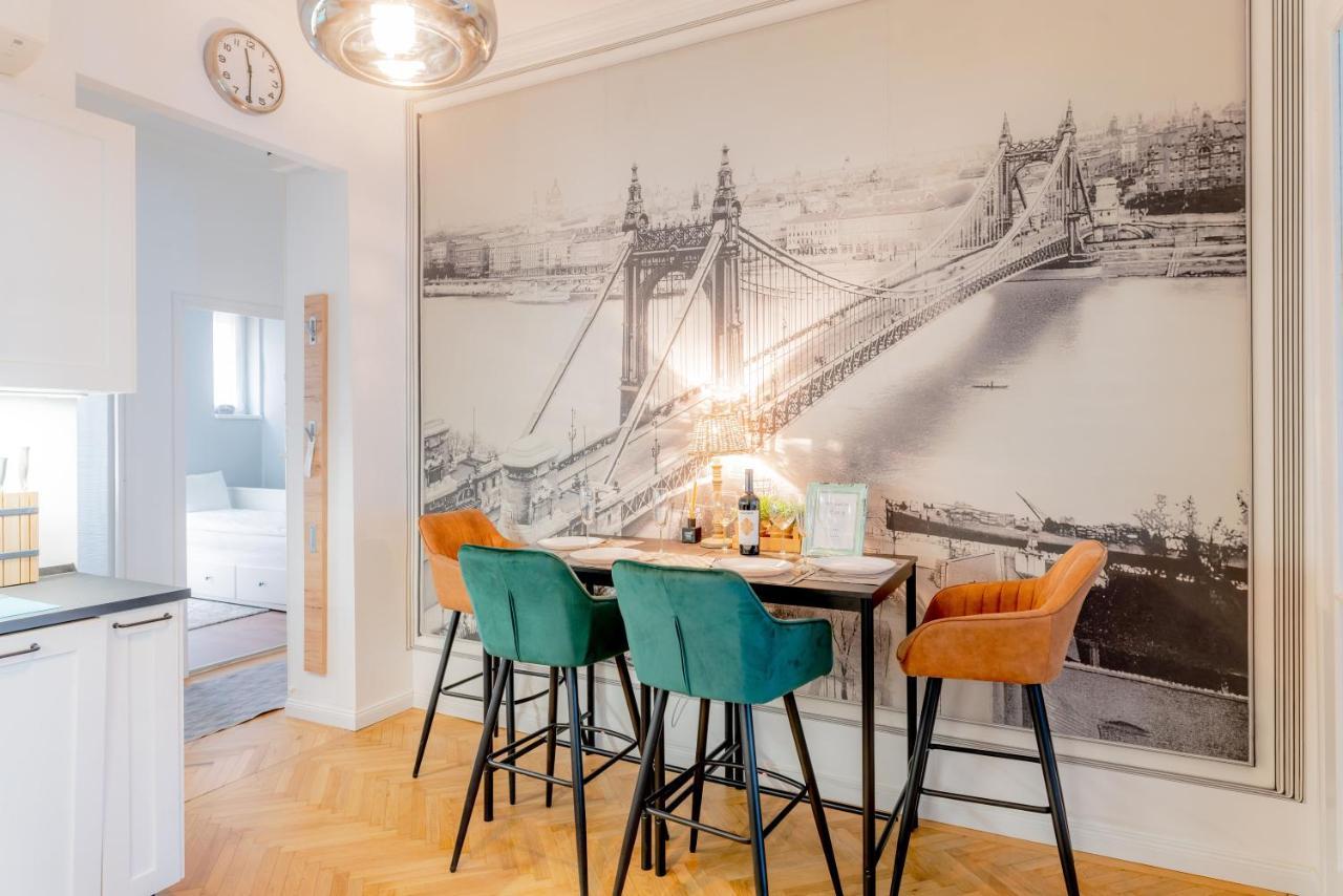 Szip 2 - New In Downtown Apartamento Budapest Exterior foto