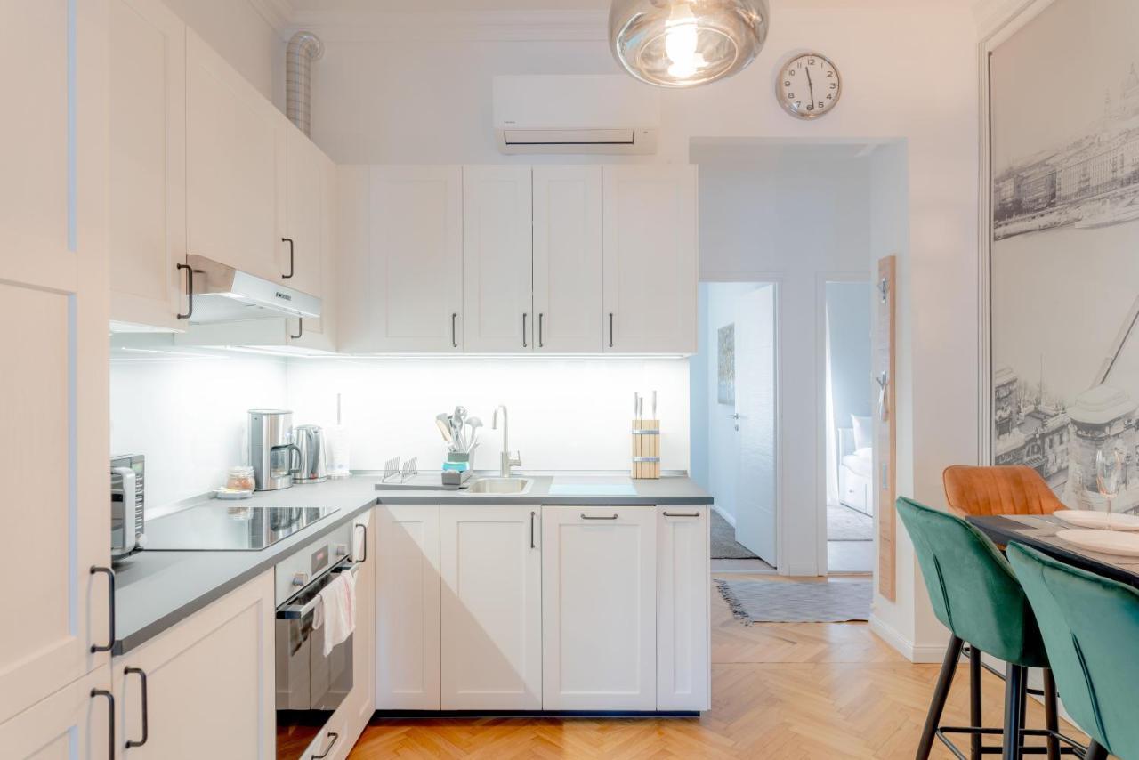Szip 2 - New In Downtown Apartamento Budapest Exterior foto